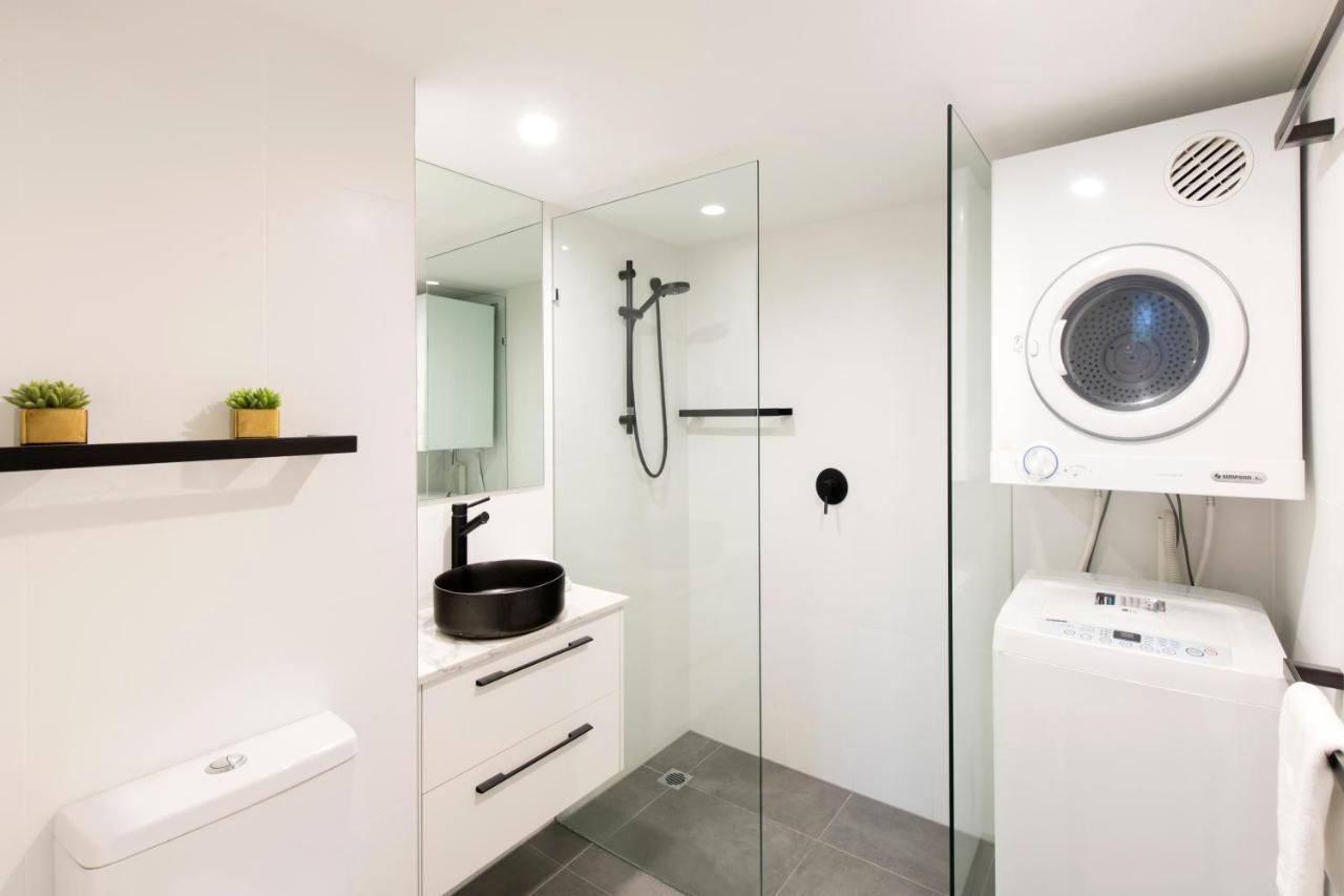 Noosa Harbour Resort Экстерьер фото