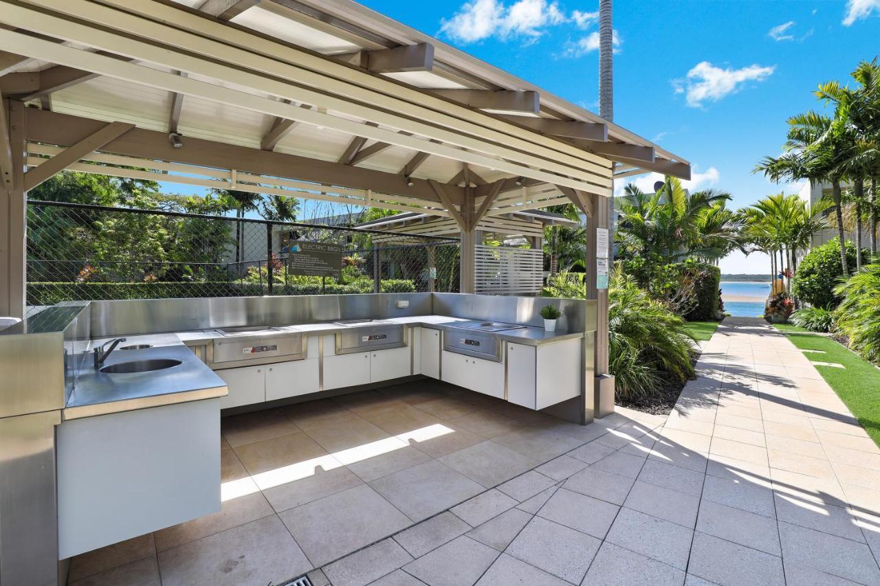 Noosa Harbour Resort Экстерьер фото