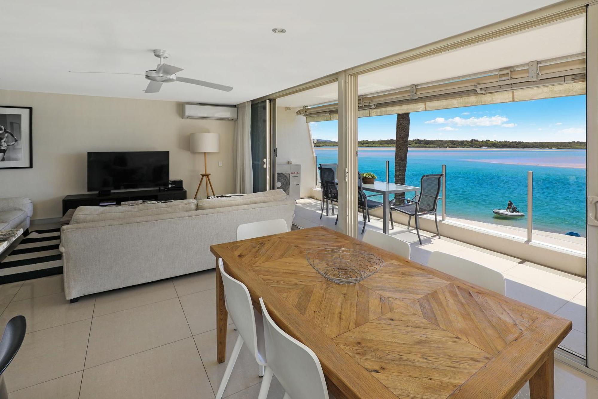 Noosa Harbour Resort Экстерьер фото