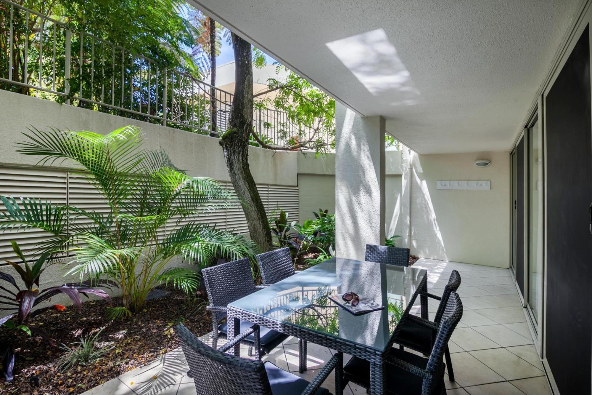 Noosa Harbour Resort Экстерьер фото