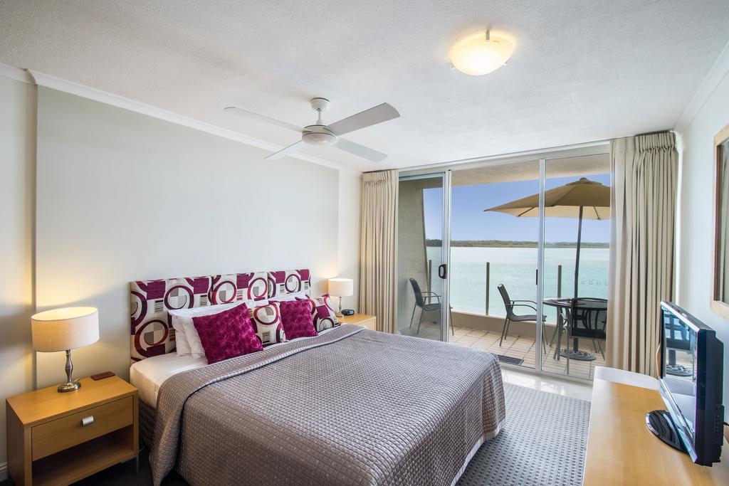 Noosa Harbour Resort Экстерьер фото